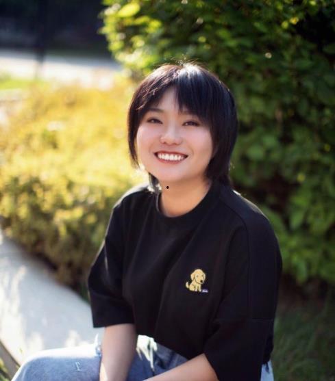 娱乐吃瓜酱李雪琴,从娱乐吃瓜酱到喜剧新星的华丽蜕变